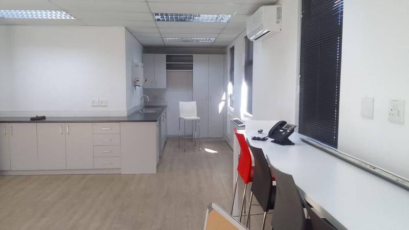 To Let commercial Property for Rent in Parow North Western Cape